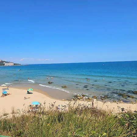 Luxury 2 Flat Free Parking, Pool And Wifi Apartman *