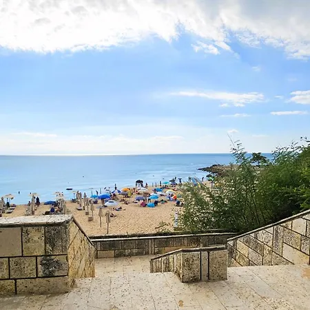 Luxury 2 Flat Free Parking, Pool And Wifi Варна