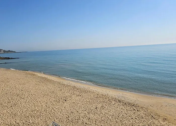 Luxury 2 Flat Free Parking, Pool And Wifi Apartmán Varna