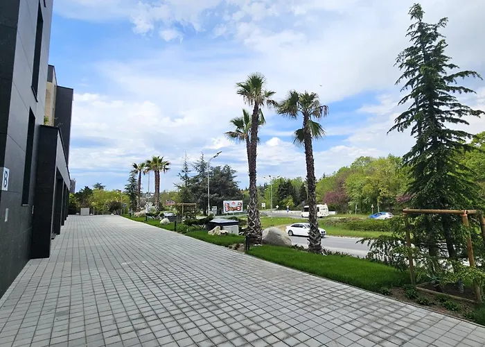 Luxury 2 Flat Free Parking, Pool And Wifi Apartmán Varna