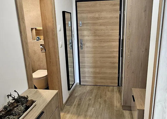 Luxury 2 Flat Free Parking, Pool And Wifi Apartmán