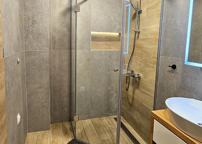 Luxury 2 Flat Free Parking, Pool And Wifi Apartmán Varna