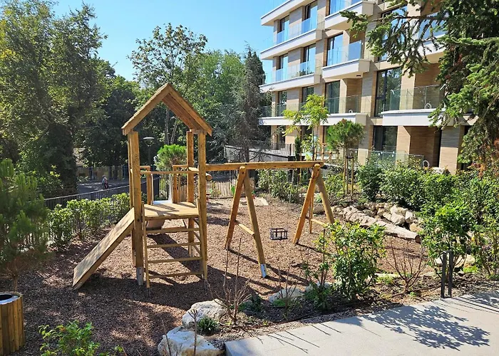 Luxury 2 Flat Free Parking, Pool And Wifi Varna