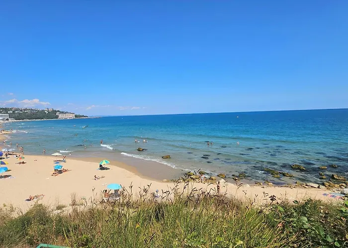 Luxury 2 Flat Free Parking, Pool And Wifi Apartmán *